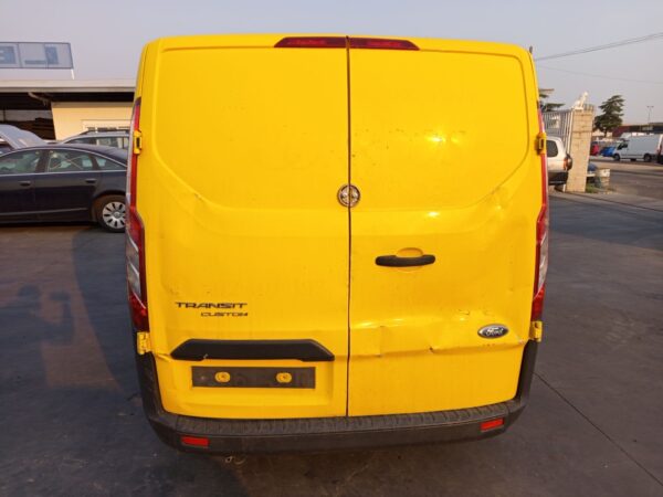 PARAGOLPES TRASERO FORD TRANSIT COMBI (TTG) - Imagen 5