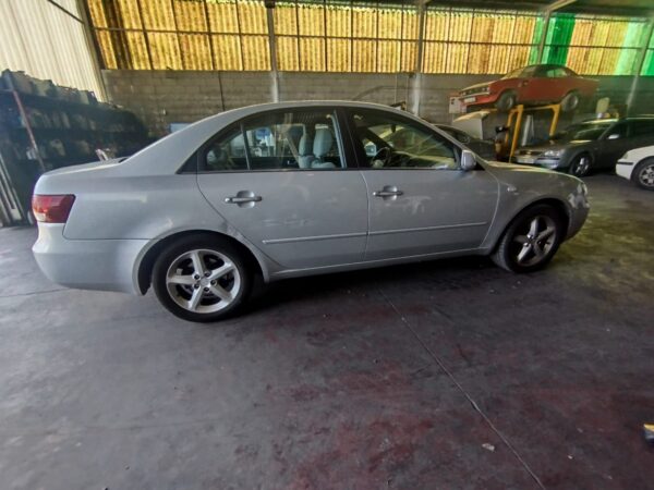 COMPRESOR AIRE ACONDICIONADO HYUNDAI SONATA (NF) - Imagen 4