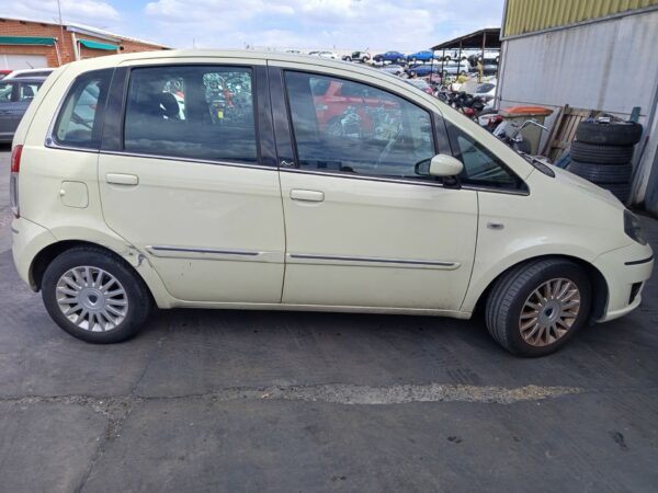 PILOTO TRASERO DERECHO LANCIA MUSA (184) - Imagen 4