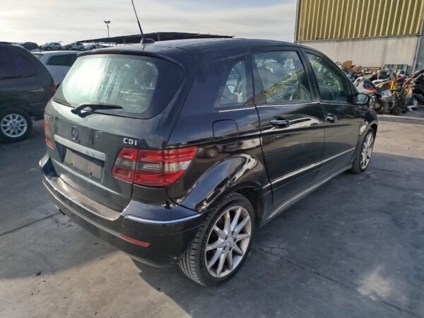 PUERTA DELANTERA IZQUIERDA MERCEDES-BENZ CLASE B (BM 245) - Imagen 3