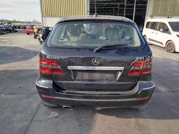 PUERTA DELANTERA IZQUIERDA MERCEDES-BENZ CLASE B (BM 245) - Imagen 4