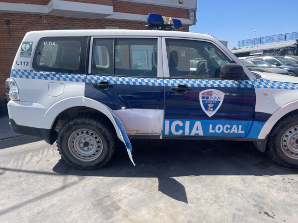 ALETA DELANTERA IZQUIERDA MITSUBISHI MONTERO (V80/V90) - Imagen 4