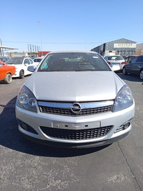 PARAGOLPES TRASERO OPEL ASTRA H GTC - Imagen 5