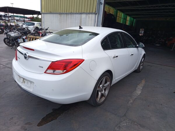 PILOTO TRASERO DERECHO OPEL INSIGNIA BERLINA - Imagen 5