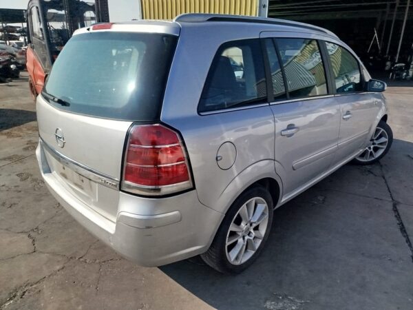 RADIADOR AGUA OPEL ZAFIRA B - Imagen 2