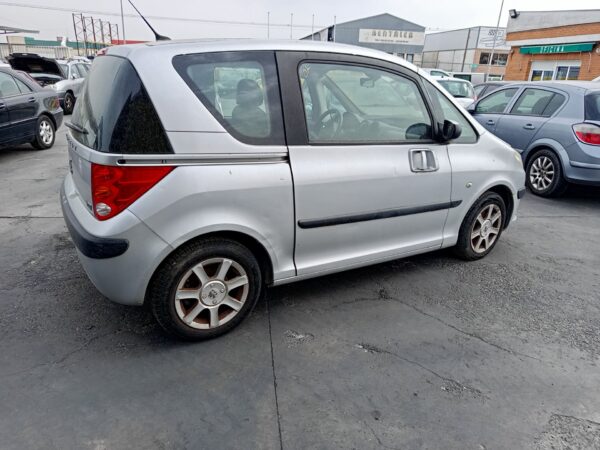 PUERTA DELANTERA IZQUIERDA PEUGEOT 1007 - Imagen 4