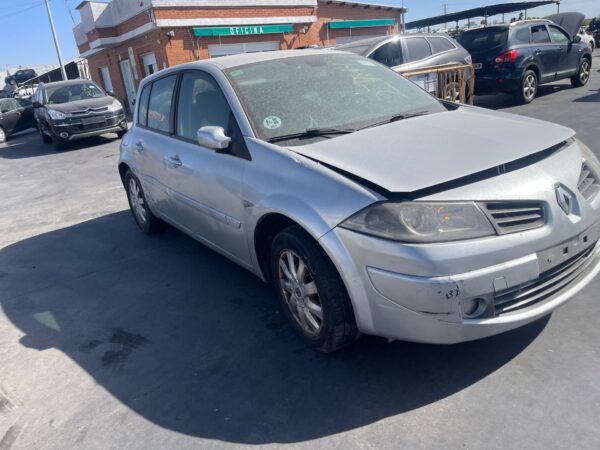 FARO IZQUIERDO RENAULT MEGANE II BERLINA 5P - Imagen 5