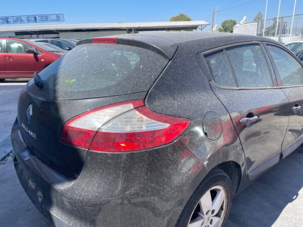 MODULO ELECTRONICO RENAULT MEGANE III BERLINA 5P - Imagen 2