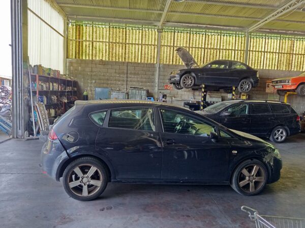 FARO IZQUIERDO SEAT LEON (1P1) - Imagen 2