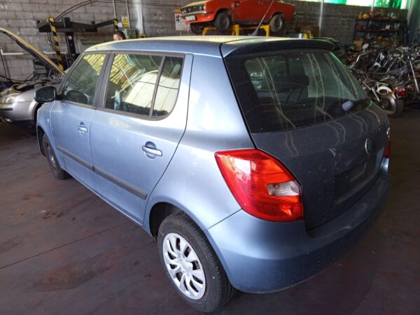 PARAGOLPES TRASERO SKODA FABIA (5J2) - Imagen 3