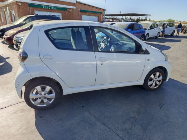 CAPO TOYOTA AYGO (KGB/WNB) - Imagen 3