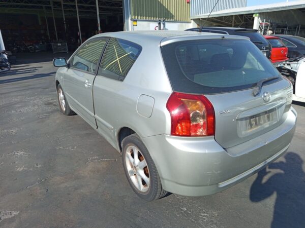 PARAGOLPES DELANTERO TOYOTA COROLLA (E12) - Imagen 2