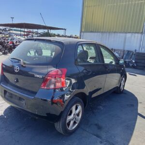 FARO IZQUIERDO TOYOTA YARIS (KSP9/SCP9/NLP9)
