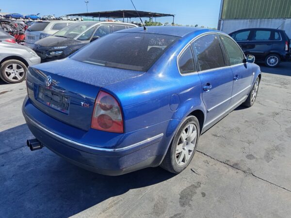 TAPA MALETERO VOLKSWAGEN PASSAT BERLINA (3B3) - Imagen 2