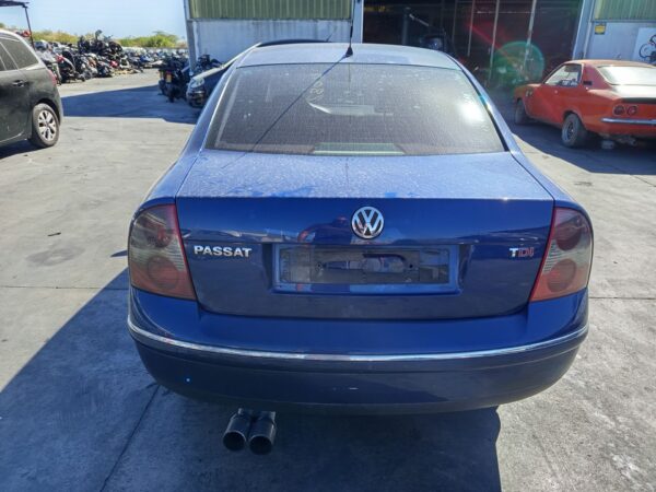 TAPA MALETERO VOLKSWAGEN PASSAT BERLINA (3B3) - Imagen 3