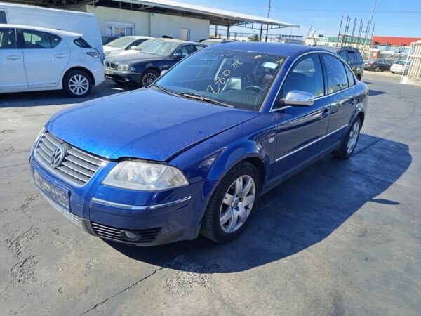 TAPA MALETERO VOLKSWAGEN PASSAT BERLINA (3B3) - Imagen 4