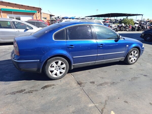 TAPA MALETERO VOLKSWAGEN PASSAT BERLINA (3B3) - Imagen 5