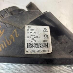 FARO IZQUIERDO FORD FOCUS BERLINA (CAP)