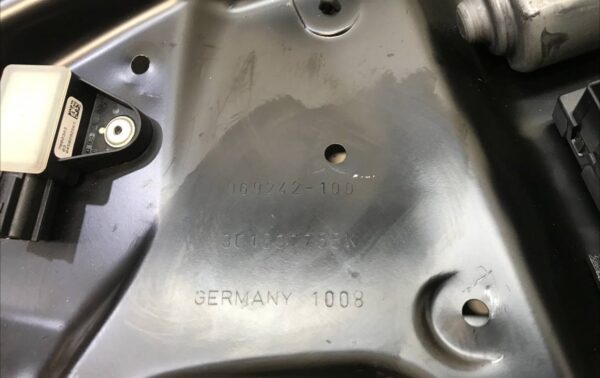 ELEVALUNAS DELANTERO IZQUIERDO VOLKSWAGEN PASSAT BERLINA (3C2)