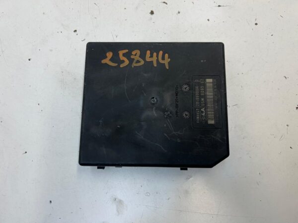 CAJA RELES / FUSIBLES RENAULT MEGANE III BERLINA 5P