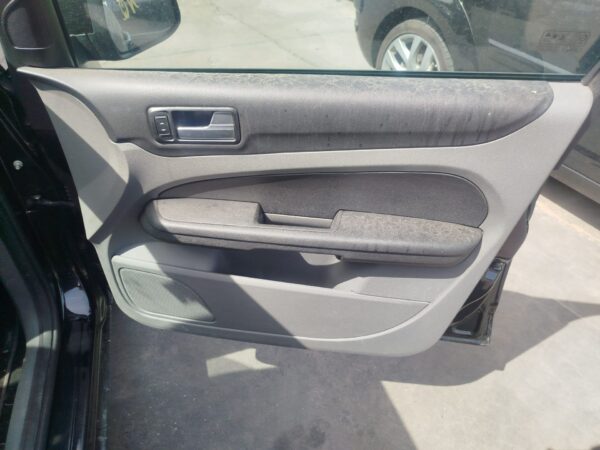 ELEVALUNAS DELANTERO DERECHO FORD FOCUS BERLINA (CB4)