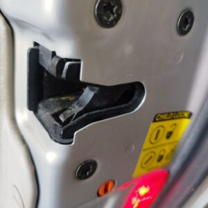 CERRADURA PUERTA DELANTERA DERECHA VOLVO S80 BERLINA