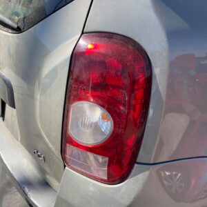 PILOTO TRASERO DERECHO DACIA DUSTER I