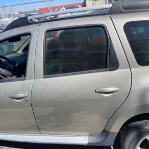 PUERTA TRASERA IZQUIERDA DACIA DUSTER I