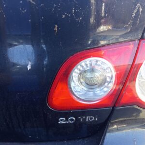 PILOTO TRASERO DERECHO INTERIOR VOLKSWAGEN PASSAT BERLINA (3C2)