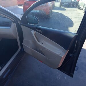 ELEVALUNAS DELANTERO DERECHO VOLKSWAGEN PASSAT BERLINA (3C2)