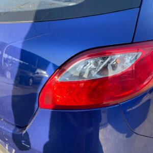 PILOTO TRASERO DERECHO MAZDA 2 BERLINA (DE)