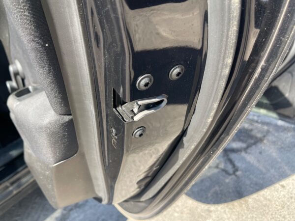 CERRADURA PUERTA TRASERA DERECHA OPEL ASTRA J BERLINA 5P