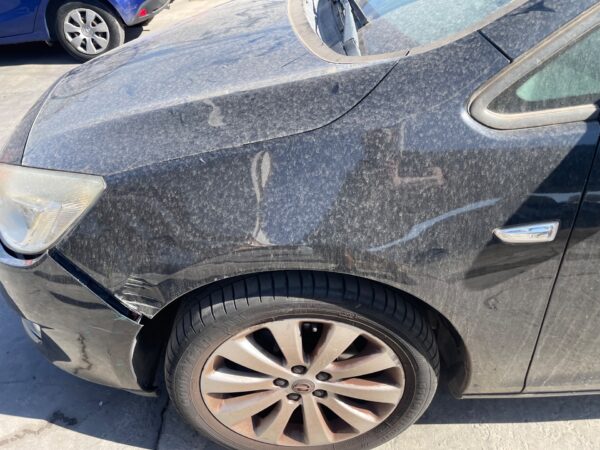 ALETA DELANTERA IZQUIERDA OPEL ASTRA J BERLINA 5P