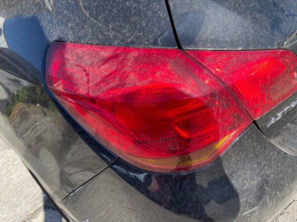 PILOTO TRASERO IZQUIERDO OPEL ASTRA J BERLINA 5P