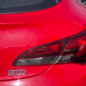 PILOTO TRASERO DERECHO INTERIOR OPEL ASTRA J GTC