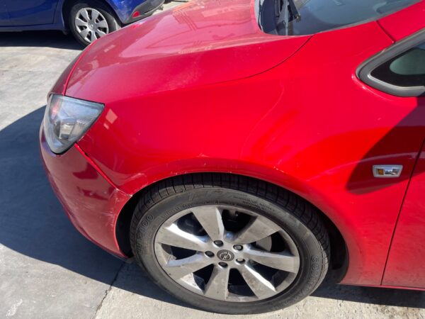 ALETA DELANTERA IZQUIERDA OPEL ASTRA J GTC