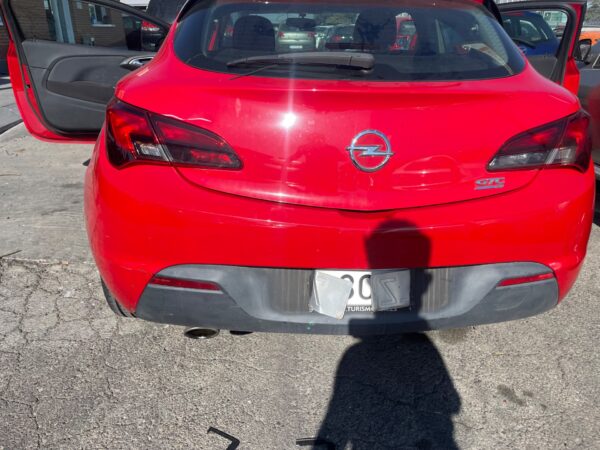 PORTON TRASERO OPEL ASTRA J GTC