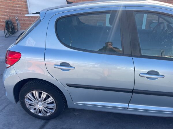 PUERTA TRASERA DERECHA PEUGEOT 207