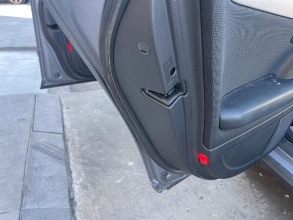 CERRADURA PUERTA TRASERA IZQUIERDA AUDI A4 BERLINA (8E)