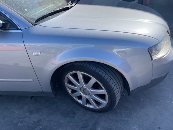 ALETA DELANTERA DERECHA AUDI A4 BERLINA (8E)