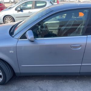 PUERTA DELANTERA IZQUIERDA AUDI A4 BERLINA (8E)