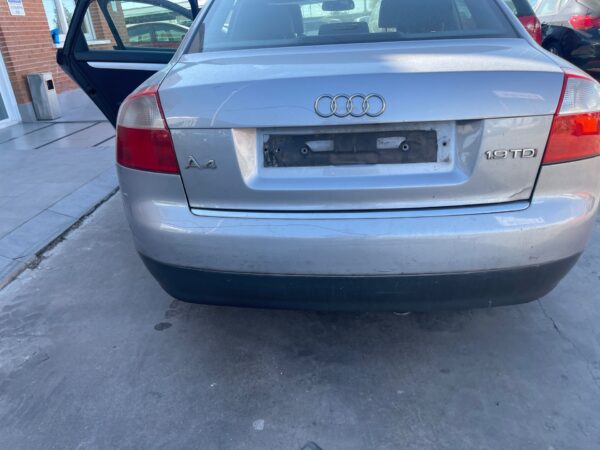 PARAGOLPES TRASERO AUDI A4 BERLINA (8E)
