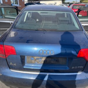 TAPA MALETERO AUDI A4 BERLINA (8E)