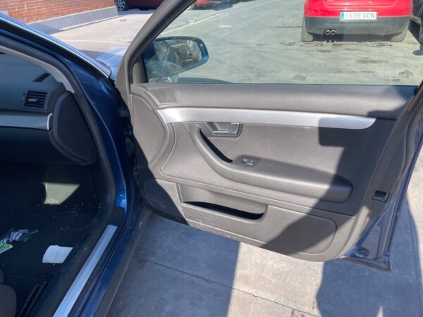 ELEVALUNAS DELANTERO DERECHO AUDI A4 BERLINA (8E)