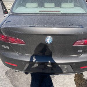 TAPA MALETERO ALFA ROMEO 159 (140)