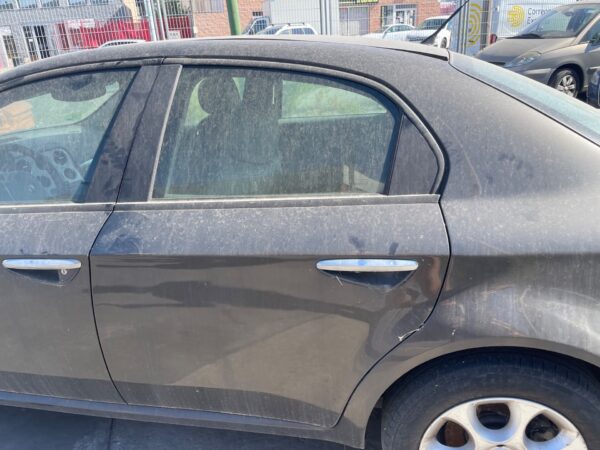 PUERTA TRASERA IZQUIERDA ALFA ROMEO 159 (140)