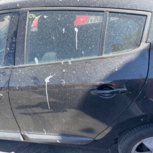PUERTA TRASERA IZQUIERDA RENAULT MEGANE III BERLINA 5P