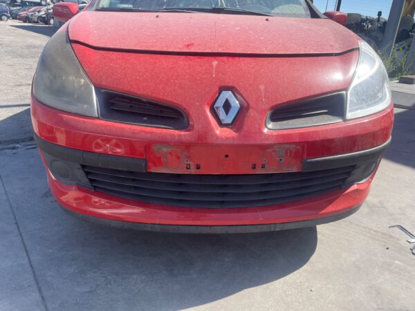 PARAGOLPES DELANTERO RENAULT CLIO III
