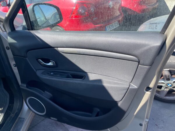 ELEVALUNAS DELANTERO DERECHO RENAULT SCENIC III (JZ)
