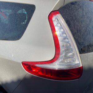 PILOTO TRASERO IZQUIERDO RENAULT SCENIC III (JZ)